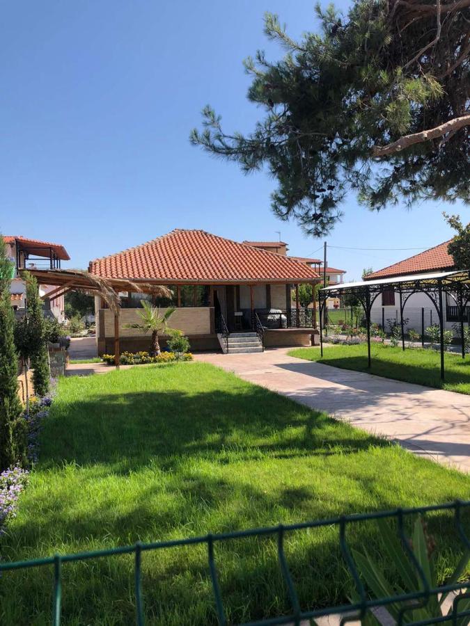Guest House Costa 2 Karianí 외부 사진