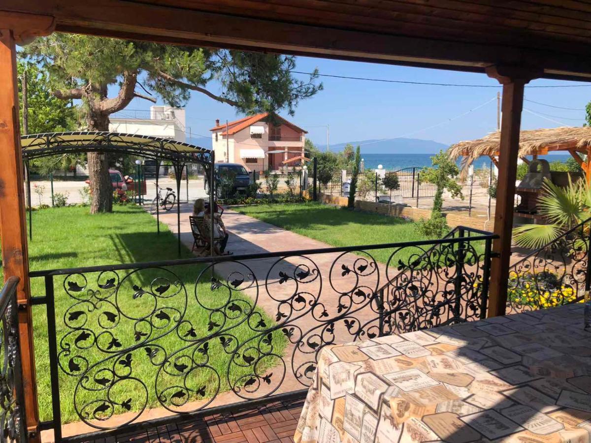Guest House Costa 2 Karianí 외부 사진